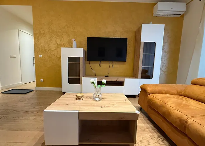 Na Vodi Waterfront - Great View *